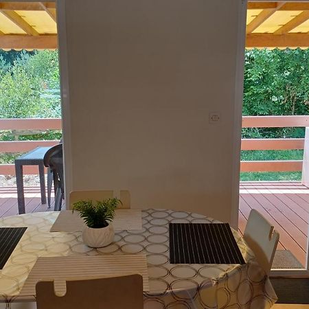 Mobilhome Lac De Guerledan Caurel  ภายนอก รูปภาพ