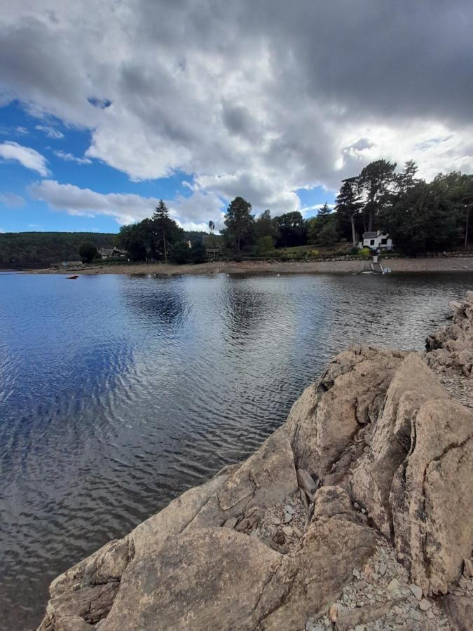 Mobilhome Lac De Guerledan Caurel  ภายนอก รูปภาพ